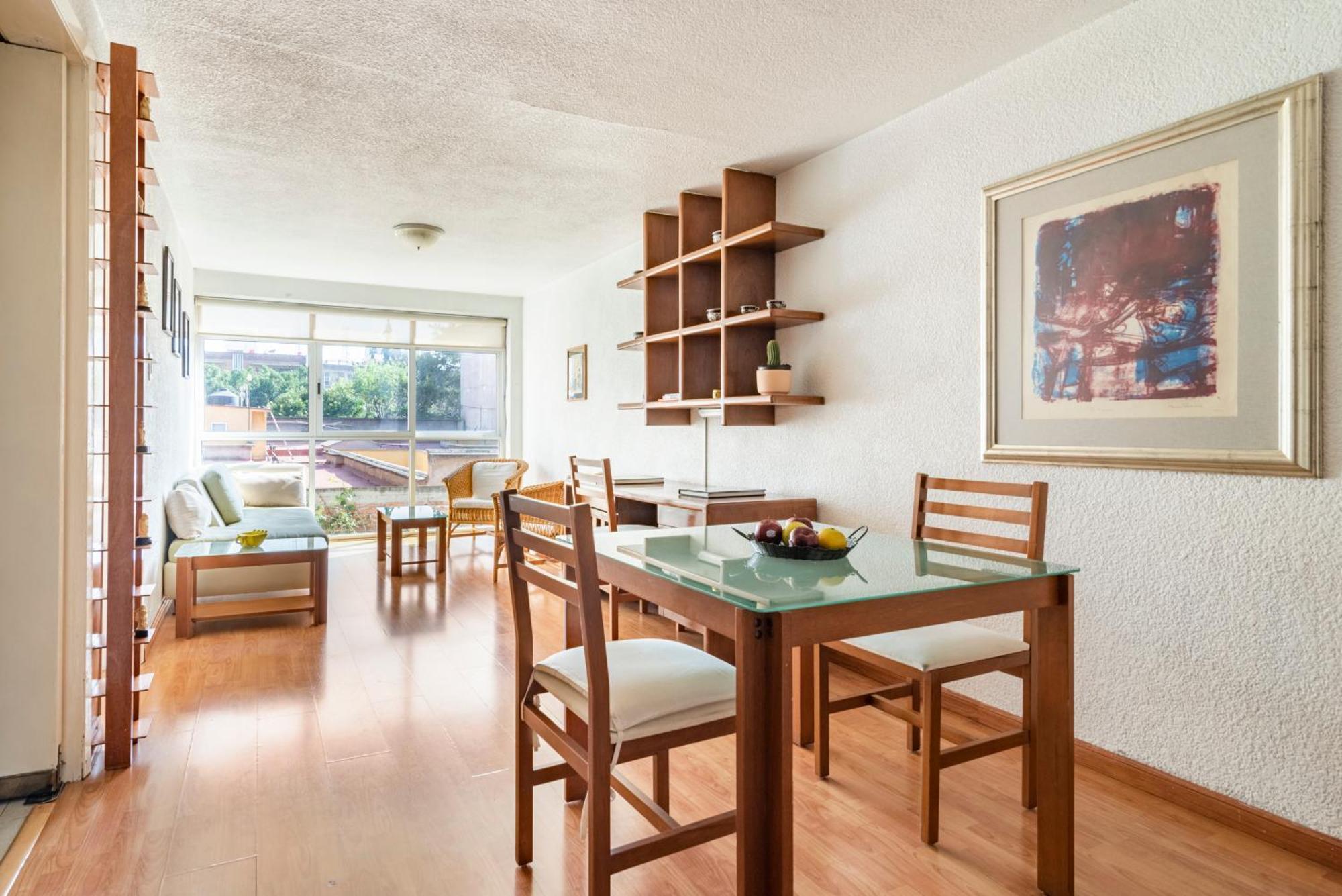 T304 - 1br - 1bth Appartement